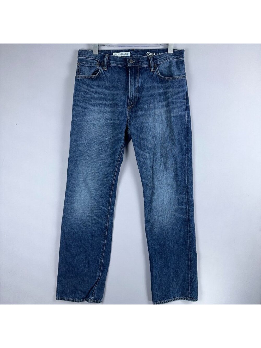 Gap 1969 Jeans Size 33x32 Straight Leg 100% Cotton  Blue Medium Wash Standard Fi